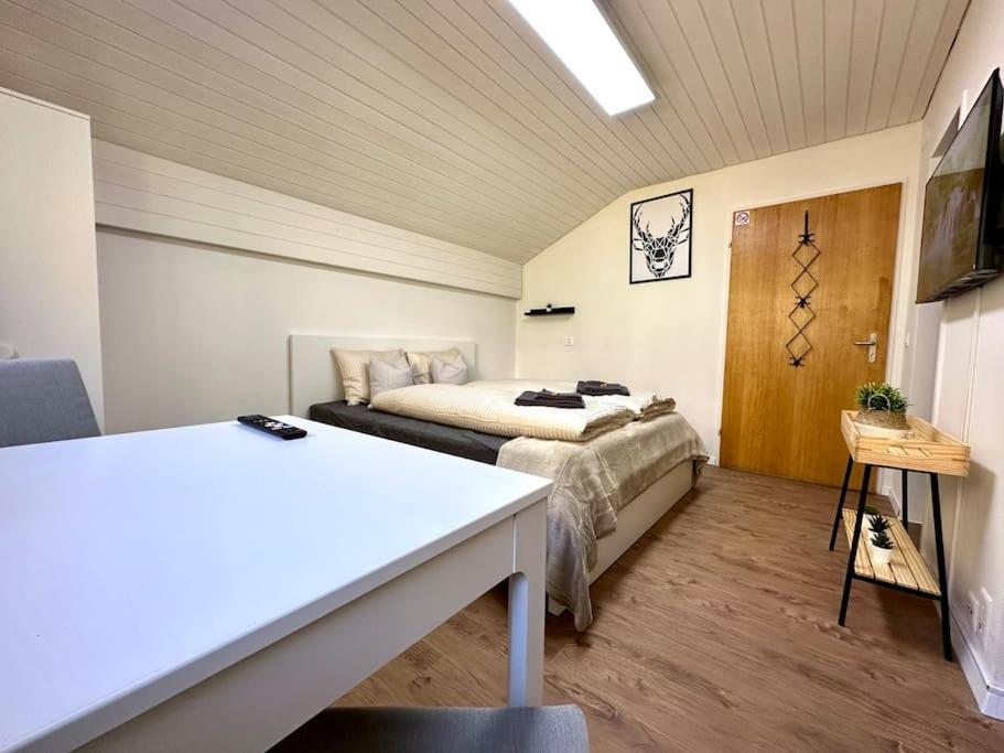 Cozy Flat For 2 Ideal Location Near Riederalp Mörel Exterior foto